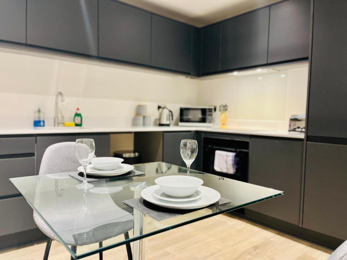 Brand New Modern 1 Bed Apartment Near Old Trafford Stadium Manchester Exterior photo