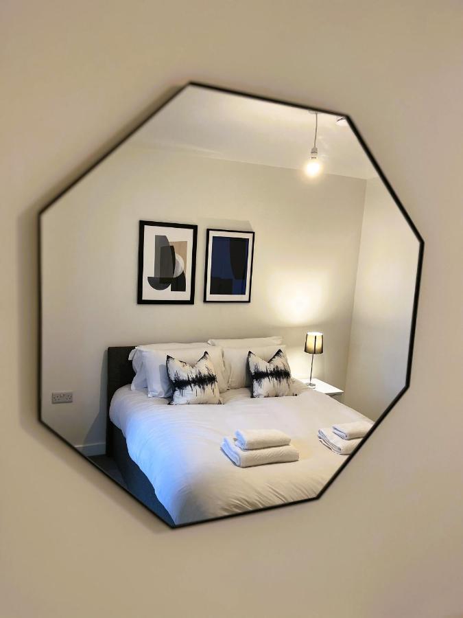 Brand New Modern 1 Bed Apartment Near Old Trafford Stadium Manchester Exterior photo