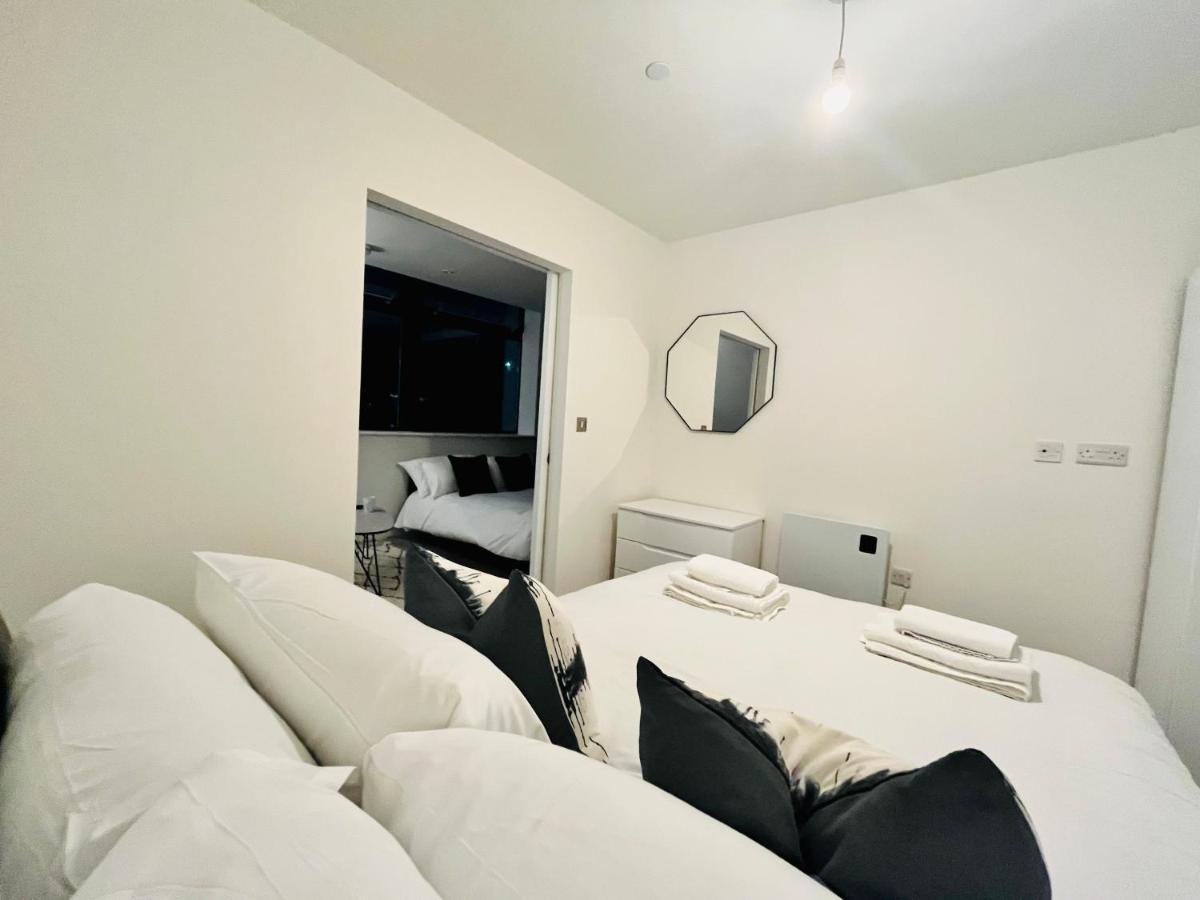 Brand New Modern 1 Bed Apartment Near Old Trafford Stadium Manchester Exterior photo